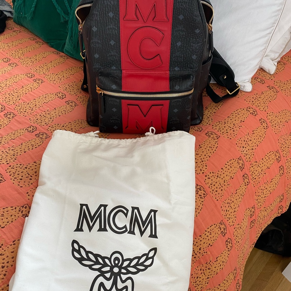 MCM  backpack - Picture 3 of 4